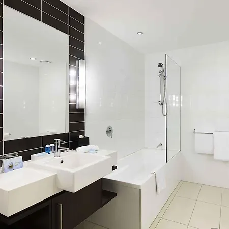 Novotel Brisbane Airport-3